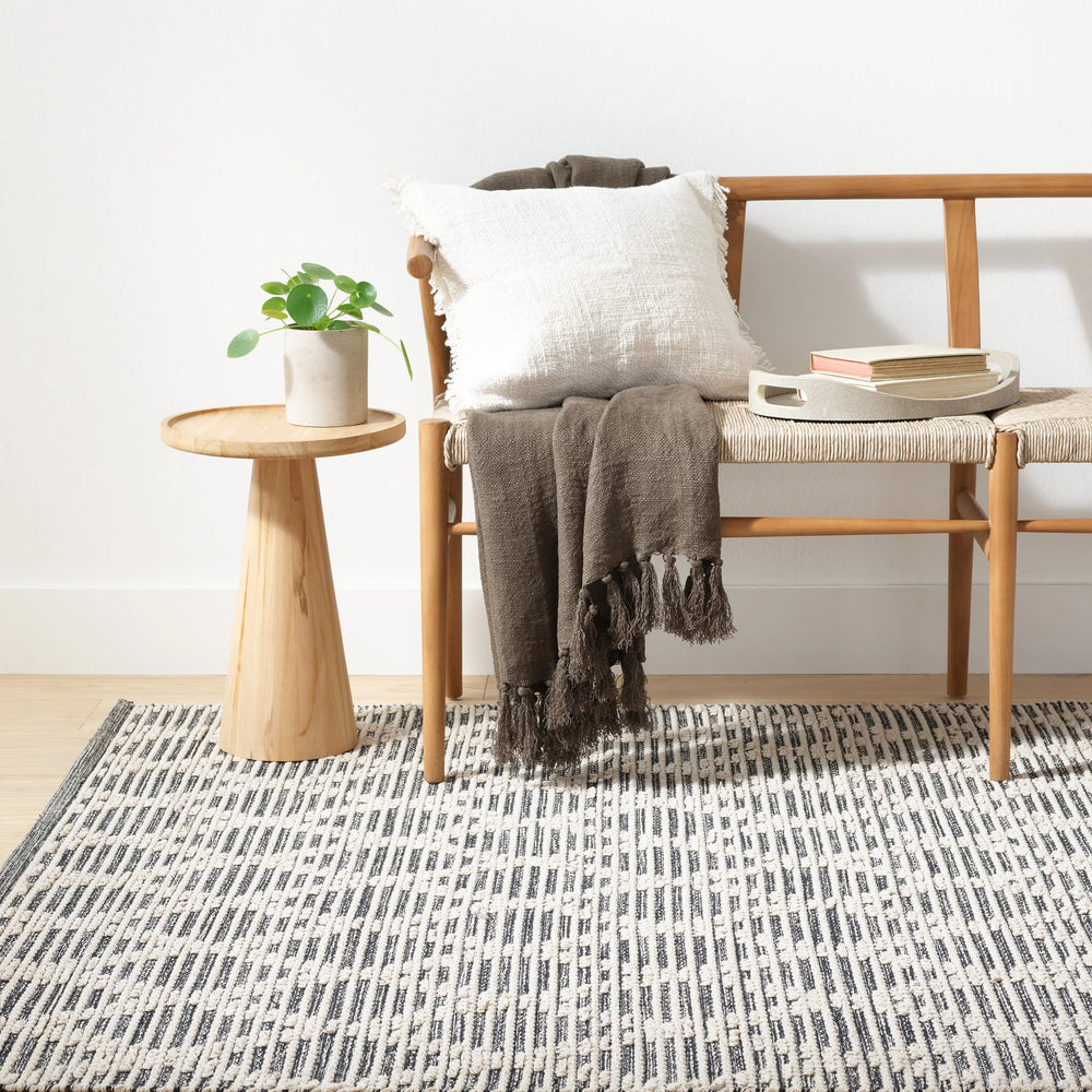 Textured Diamond Handwoven Cotton Rug | Black/Ivory