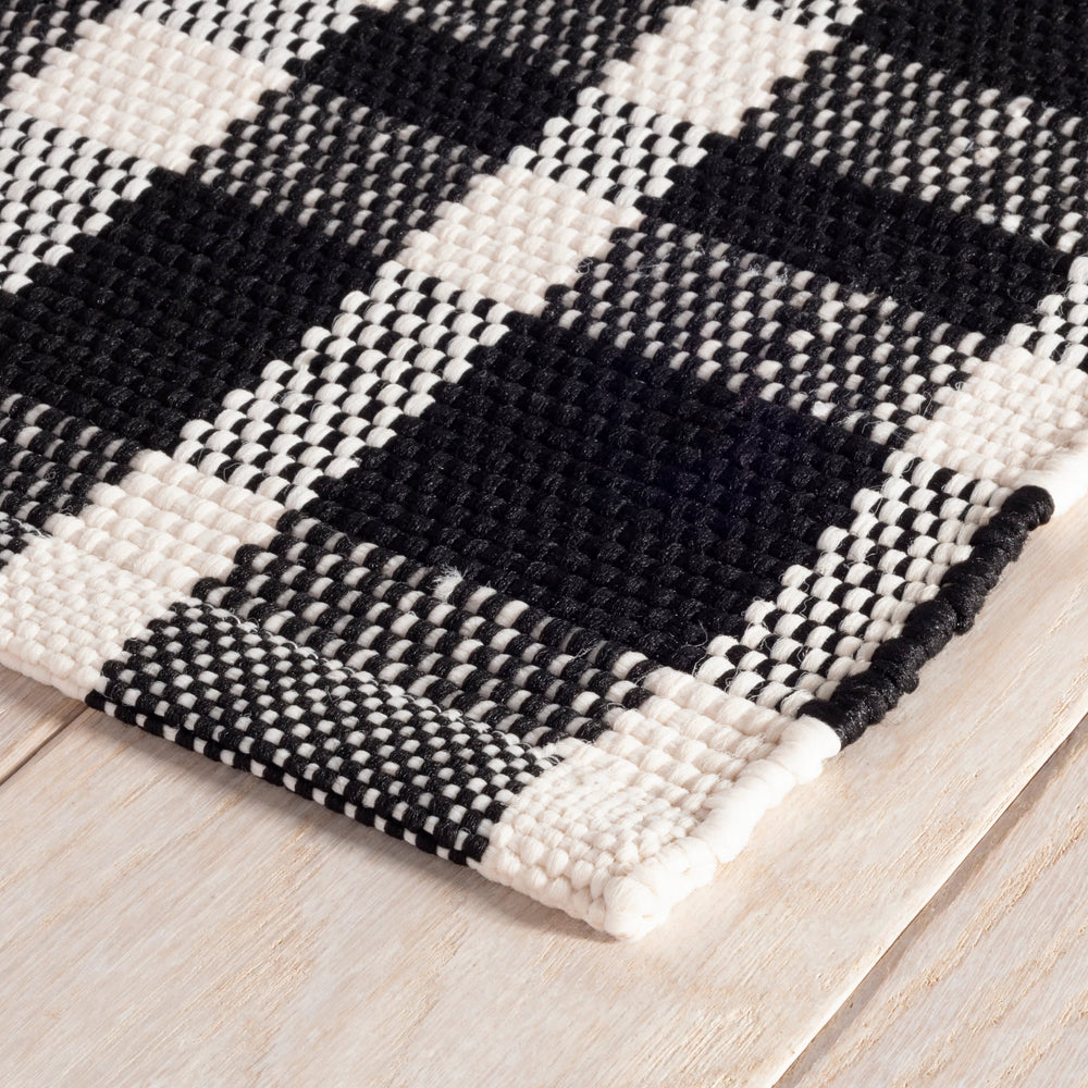 Tattersall Handwoven Indoor/Outdoor Rug | Black