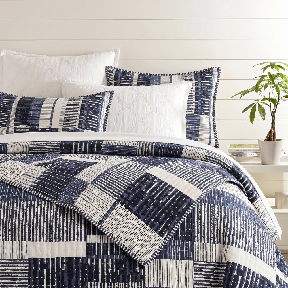 Fripp Resist Coverlet | Blue