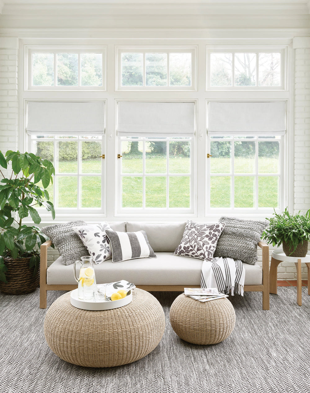 Coastal Handwoven Indoor/Outdoor Rug | Black