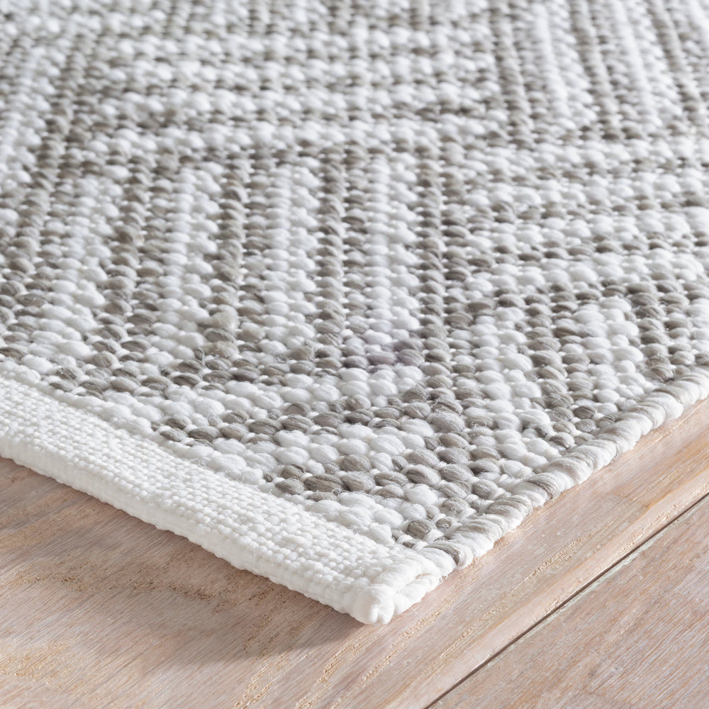 Crisscross Handwoven Indoor/Outdoor Rug | Platinum