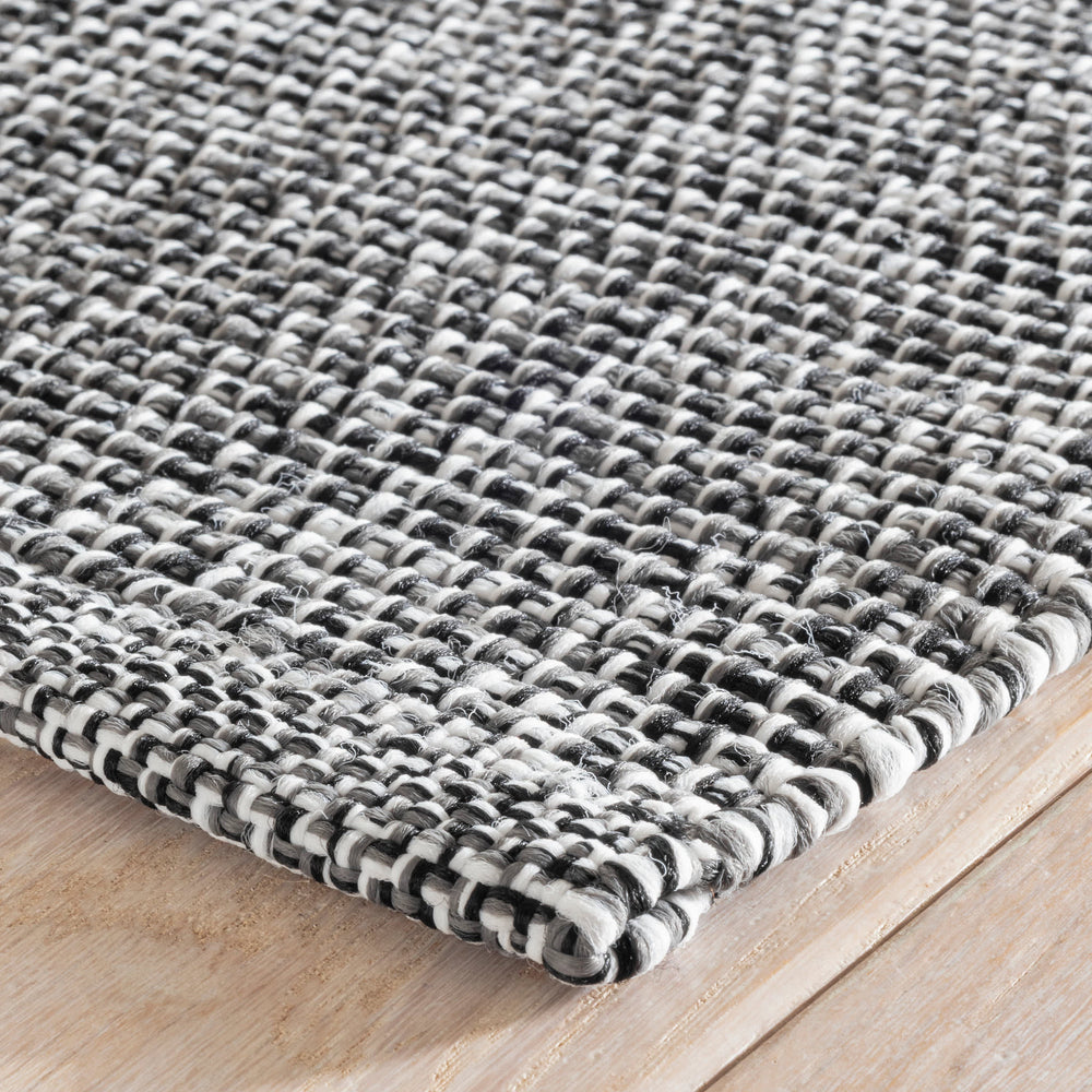 Fusion Handwoven Indoor/Outdoor Rug | Black