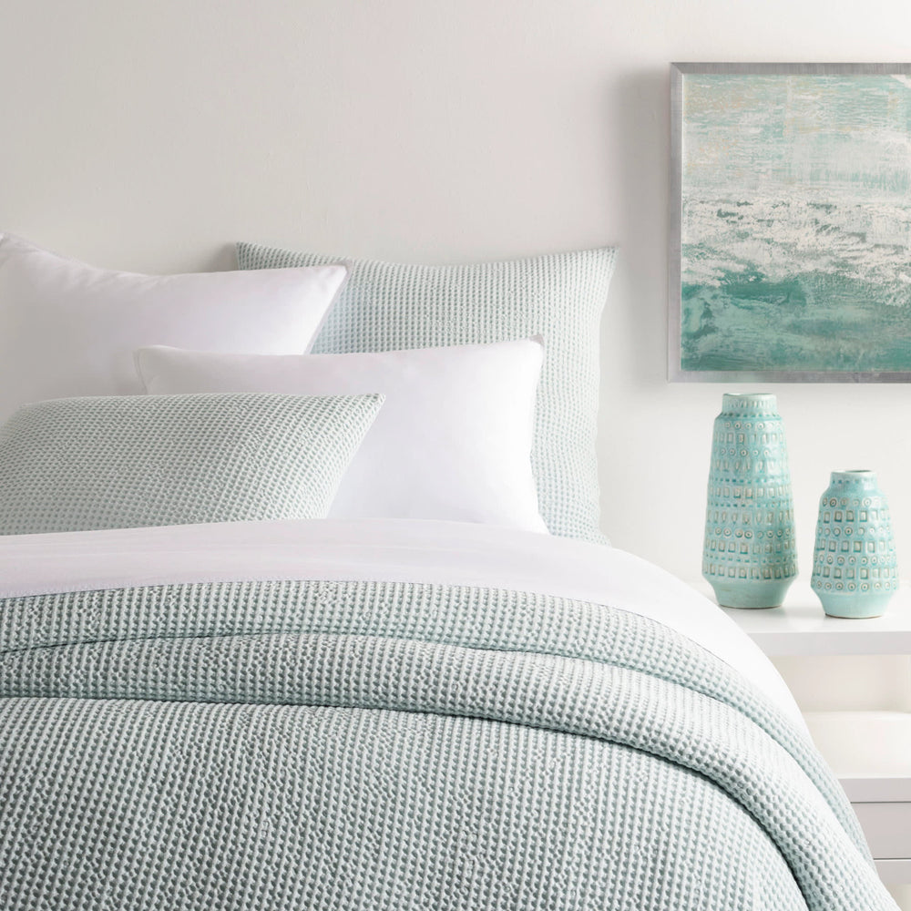 Bubble Matelasse Coverlet | Sky