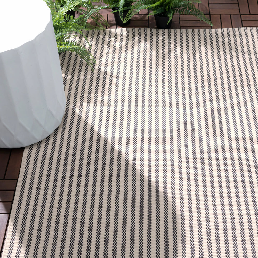 Pinstripe Handwoven Indoor/Outdoor Rug | Navy/Ivory