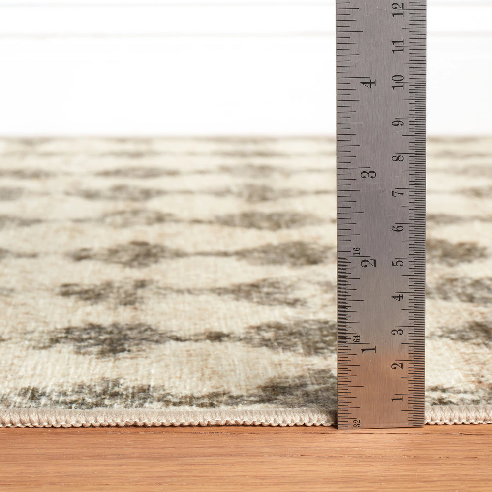Izzy Machine Washable Rug | Grey