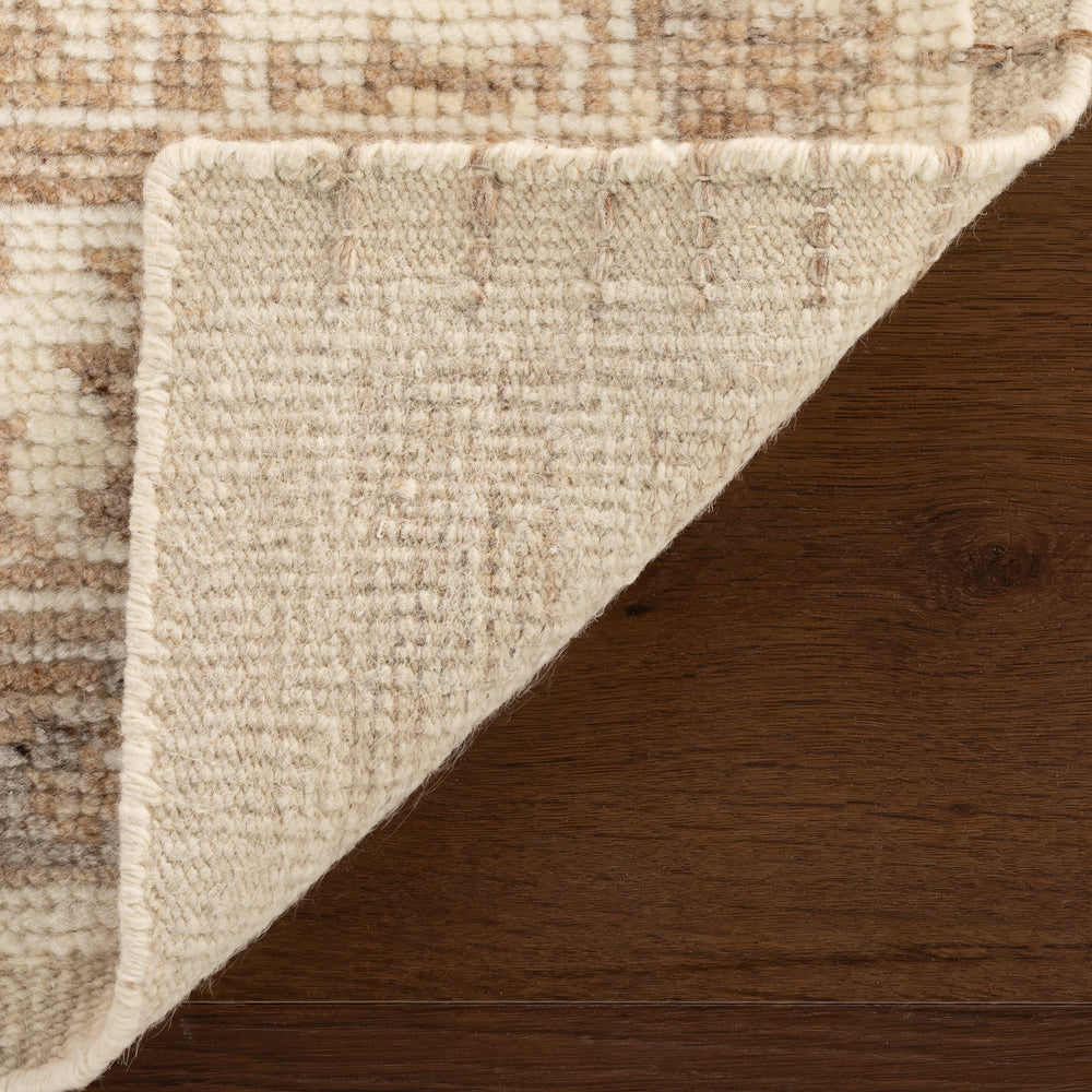 Casdia Traditional Vintage Rug | Ivory