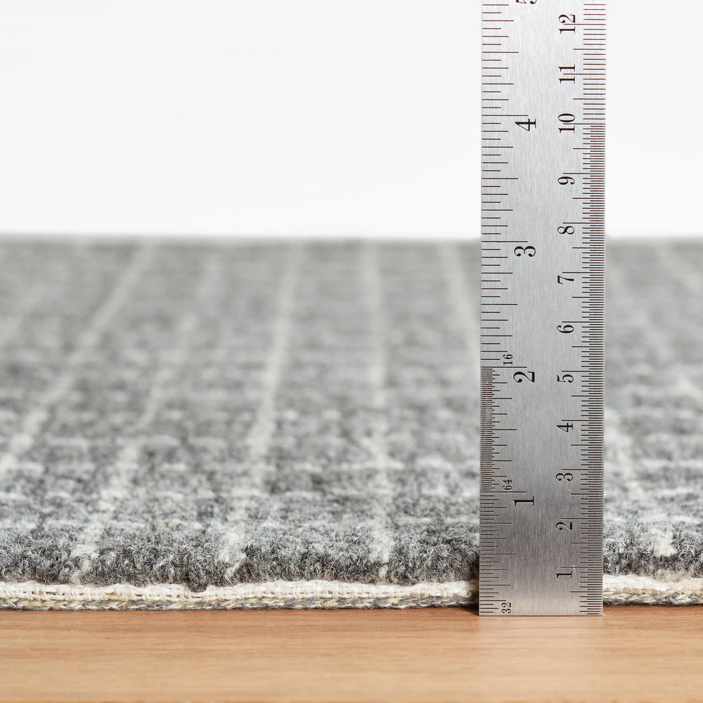 Conall Hand Micro Hooked Wool Rug | Grey