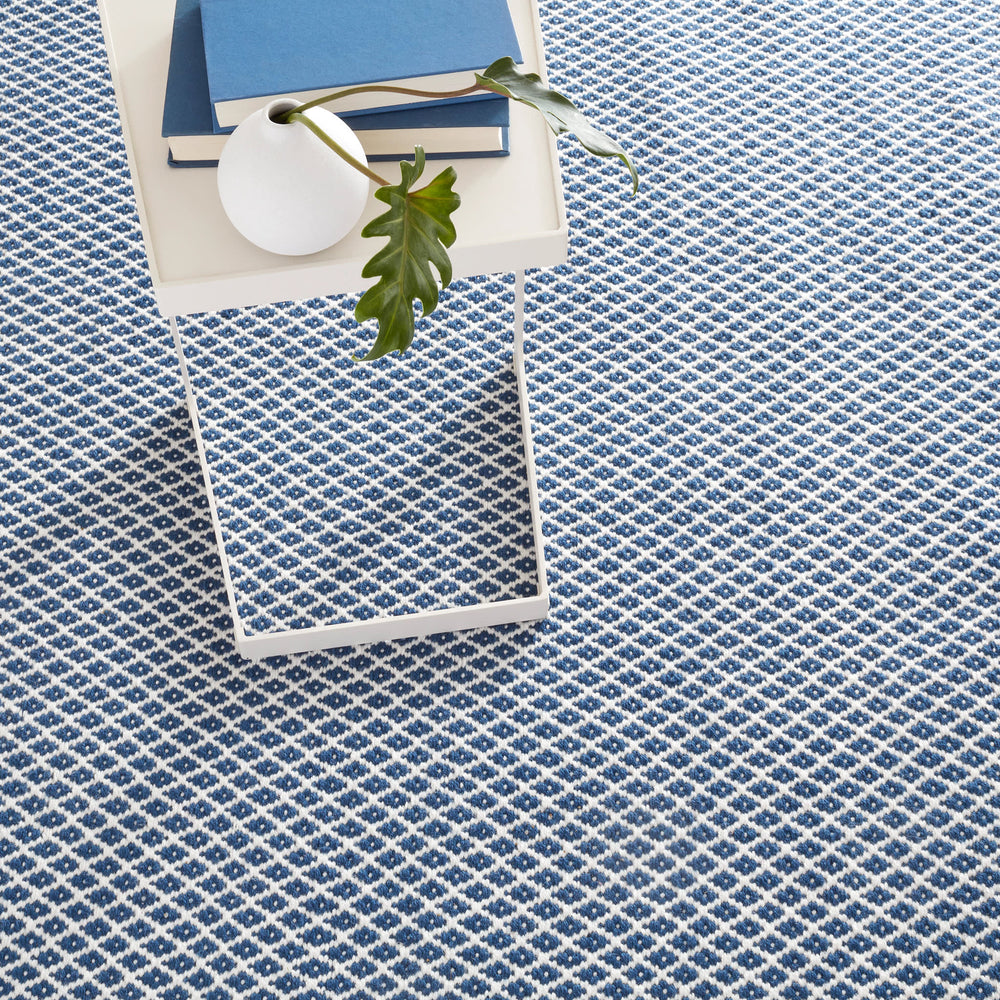 Mainsail Handwoven Indoor/Outdoor Rug | Navy