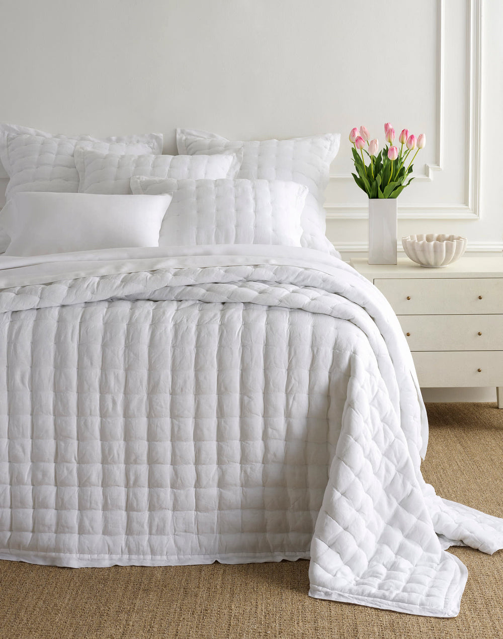 Lush Linen Puff | White