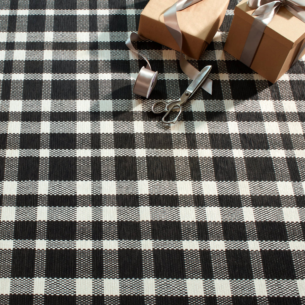 Houston Plaid Machine Washable Rug | Black