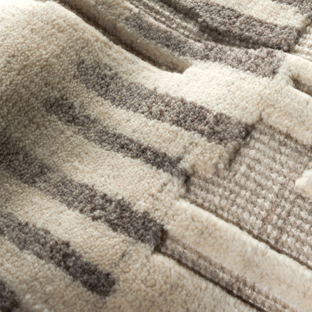 Hicks Hand Knotted Wool Rug | Natural
