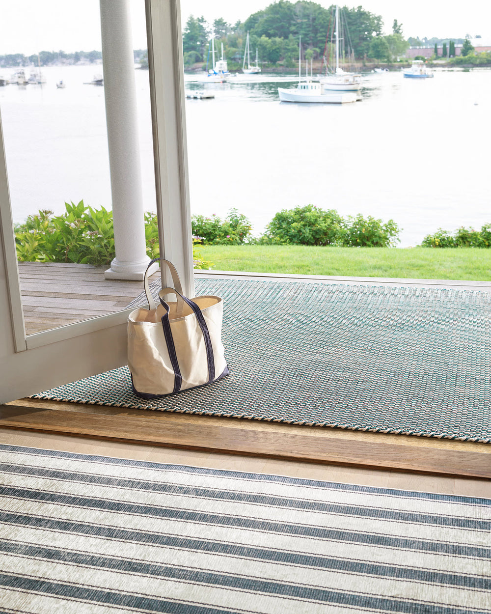 Two-Tone Rope Handwoven Indoor/Outdoor Rug | Navy/Ivory